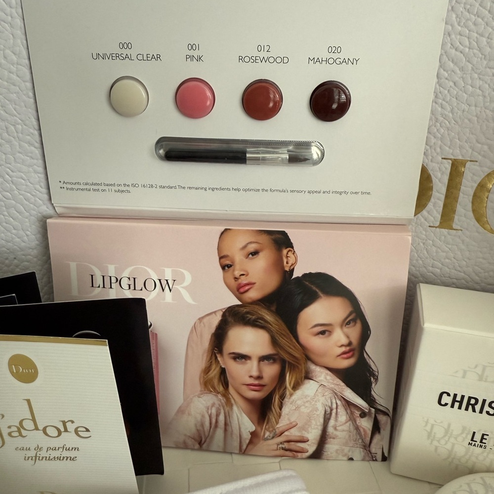 Ultimate Dior Essentials - Picture 4 of 6